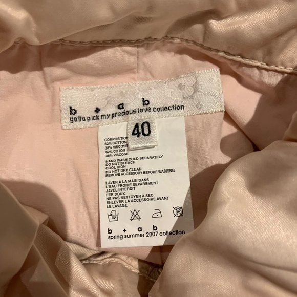 Women Top - Picture 4 of 8